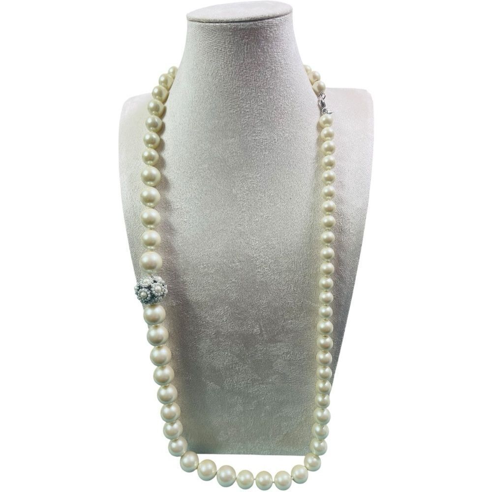 Vintage Knotted Round Pearls Long Necklace